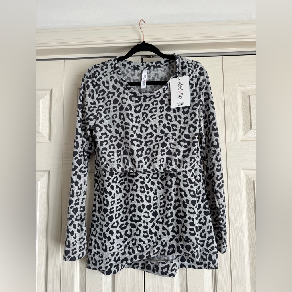 Nwt Latched Mama Long-Sleeve Nursing Top Size Large — image 3 of 7